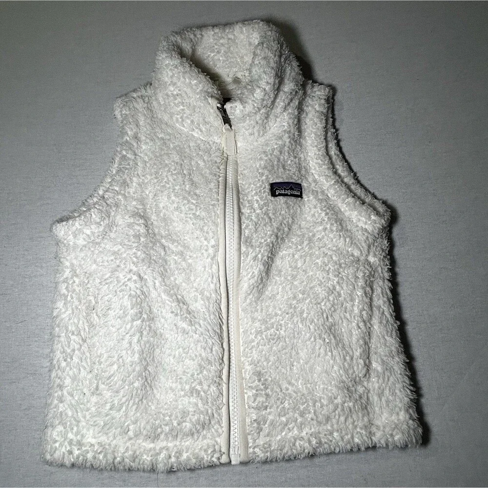 Patagonia Los Gatos fleece vest in white, girls XS 5-6